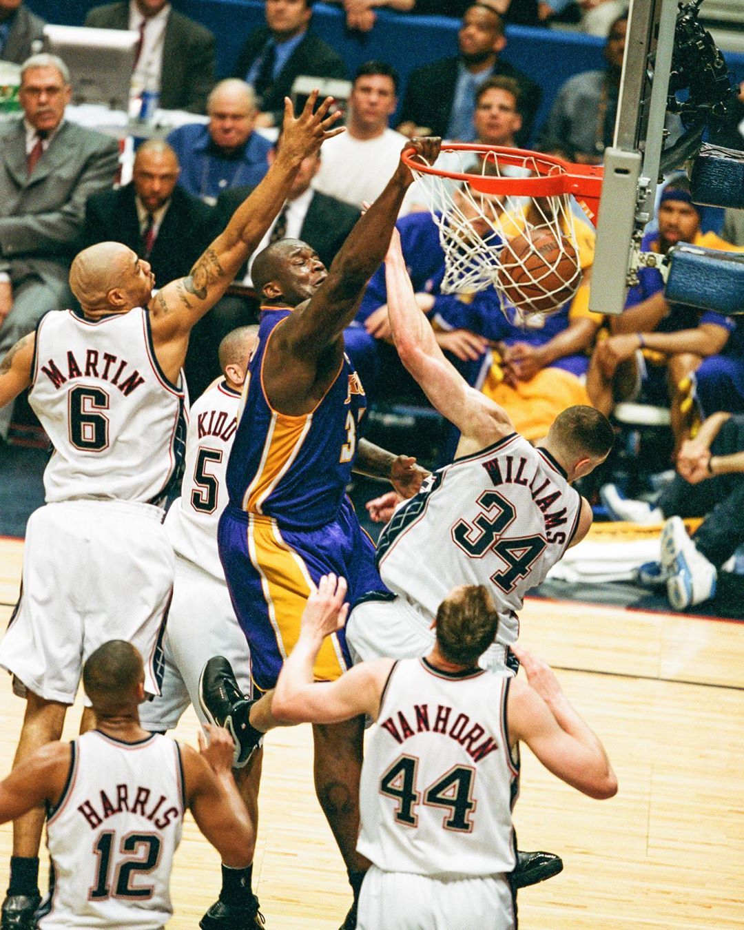 系列策略来 系列策略来