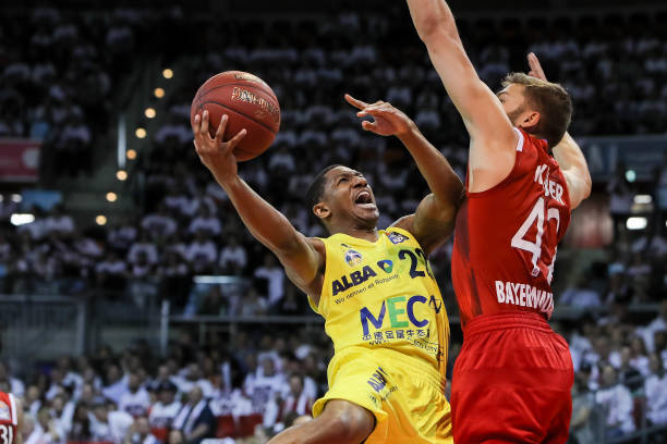 舍什科在1 舍什科在1